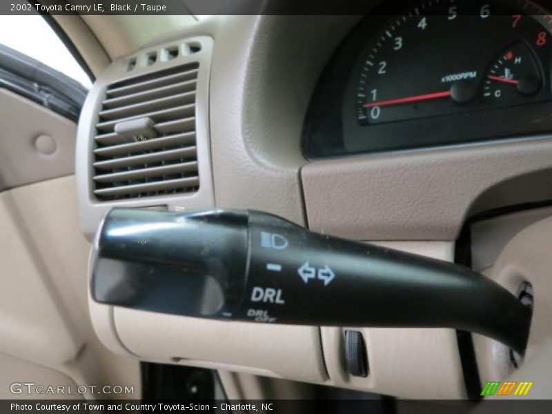 Black / Taupe 2002 Toyota Camry LE