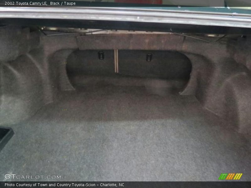 Black / Taupe 2002 Toyota Camry LE
