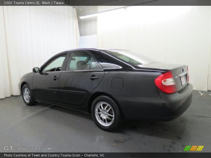 Black / Taupe 2002 Toyota Camry LE