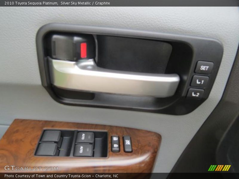 Silver Sky Metallic / Graphite 2010 Toyota Sequoia Platinum