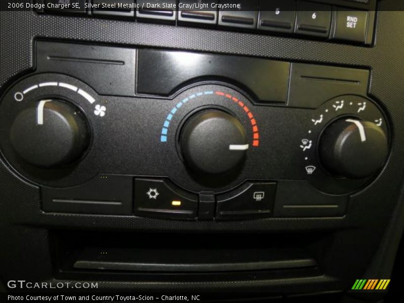 Silver Steel Metallic / Dark Slate Gray/Light Graystone 2006 Dodge Charger SE