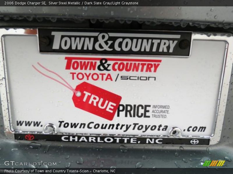 Silver Steel Metallic / Dark Slate Gray/Light Graystone 2006 Dodge Charger SE
