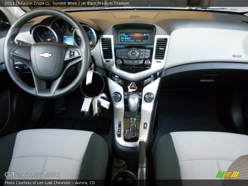 Summit White / Jet Black/Medium Titanium 2011 Chevrolet Cruze LS