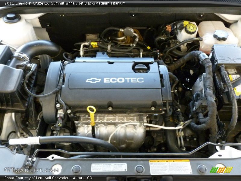 Summit White / Jet Black/Medium Titanium 2011 Chevrolet Cruze LS