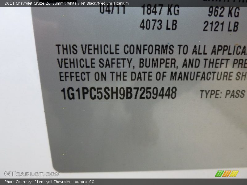 Summit White / Jet Black/Medium Titanium 2011 Chevrolet Cruze LS
