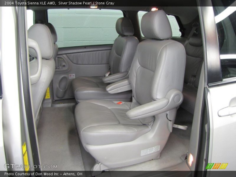 Silver Shadow Pearl / Stone Gray 2004 Toyota Sienna XLE AWD