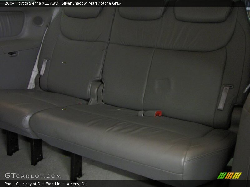 Silver Shadow Pearl / Stone Gray 2004 Toyota Sienna XLE AWD
