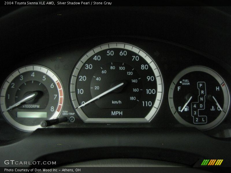 Silver Shadow Pearl / Stone Gray 2004 Toyota Sienna XLE AWD