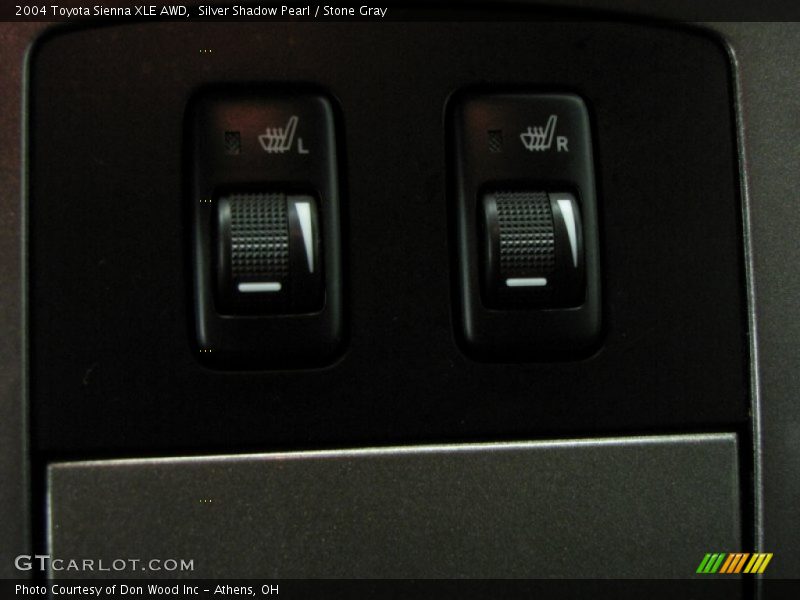 Silver Shadow Pearl / Stone Gray 2004 Toyota Sienna XLE AWD