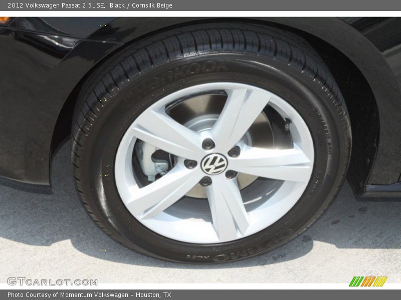 Black / Cornsilk Beige 2012 Volkswagen Passat 2.5L SE
