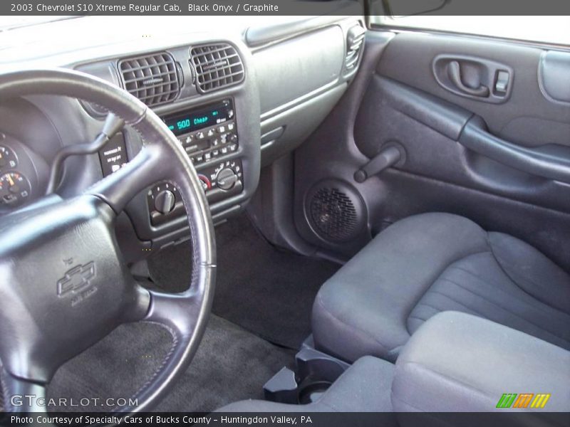 Black Onyx / Graphite 2003 Chevrolet S10 Xtreme Regular Cab