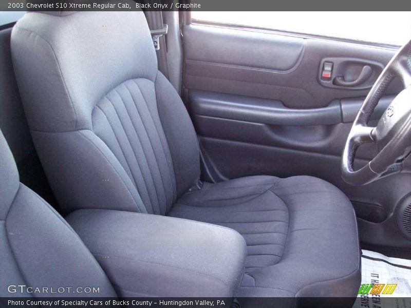 Black Onyx / Graphite 2003 Chevrolet S10 Xtreme Regular Cab