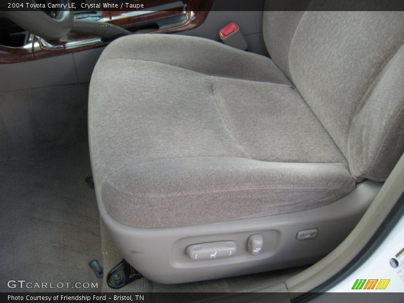 Crystal White / Taupe 2004 Toyota Camry LE