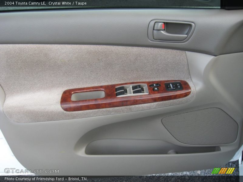 Crystal White / Taupe 2004 Toyota Camry LE