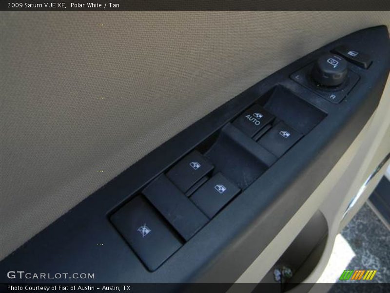 Polar White / Tan 2009 Saturn VUE XE