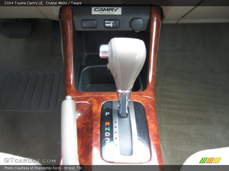 Crystal White / Taupe 2004 Toyota Camry LE