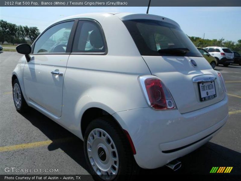 Bianco (White) / Tessuto Grigio/Nero (Grey/Black) 2012 Fiat 500 Pop