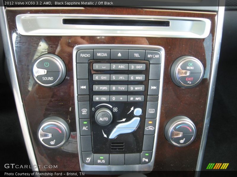 Controls of 2012 XC60 3.2 AWD