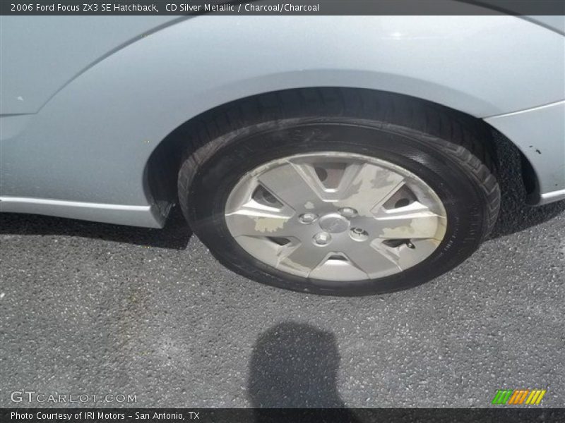 CD Silver Metallic / Charcoal/Charcoal 2006 Ford Focus ZX3 SE Hatchback