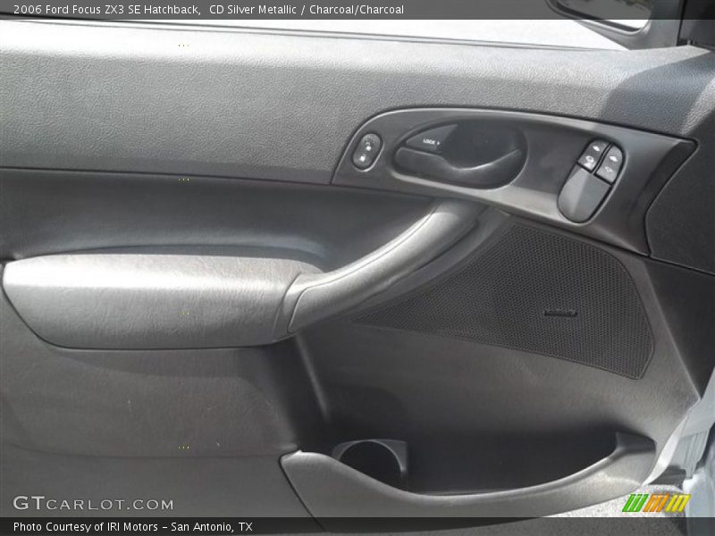 CD Silver Metallic / Charcoal/Charcoal 2006 Ford Focus ZX3 SE Hatchback