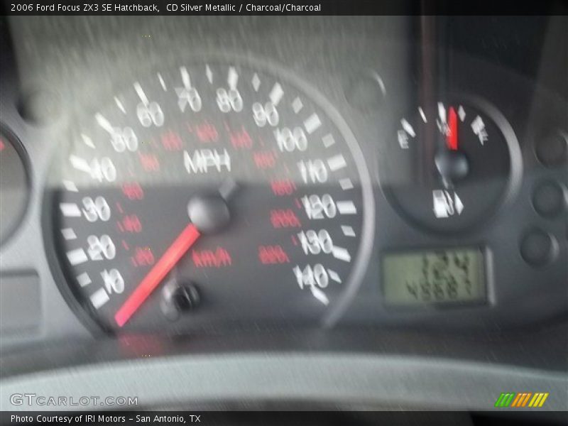 CD Silver Metallic / Charcoal/Charcoal 2006 Ford Focus ZX3 SE Hatchback