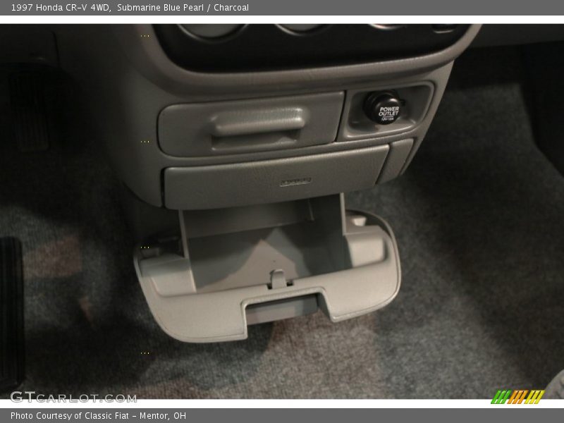 Submarine Blue Pearl / Charcoal 1997 Honda CR-V 4WD
