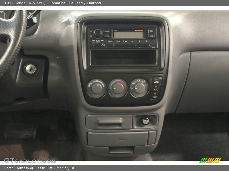 Submarine Blue Pearl / Charcoal 1997 Honda CR-V 4WD