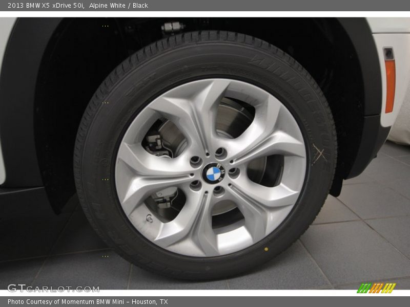 Alpine White / Black 2013 BMW X5 xDrive 50i