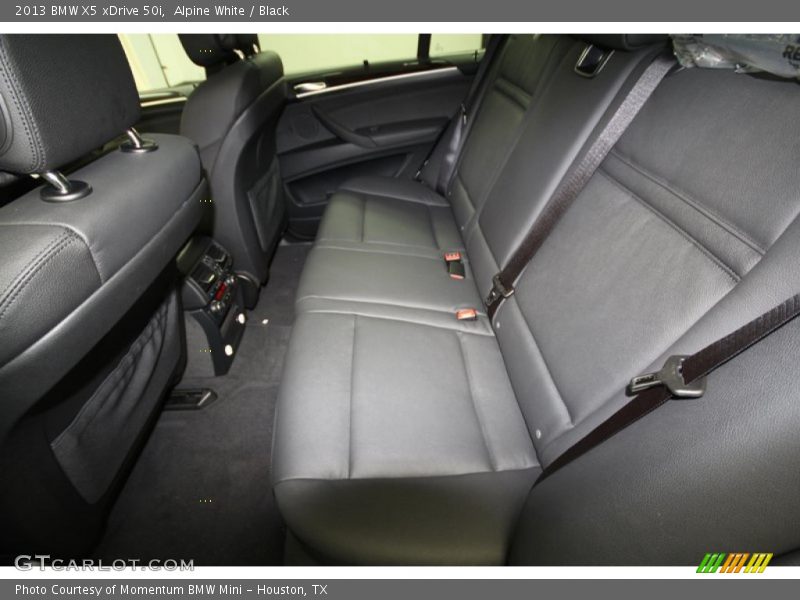 Alpine White / Black 2013 BMW X5 xDrive 50i