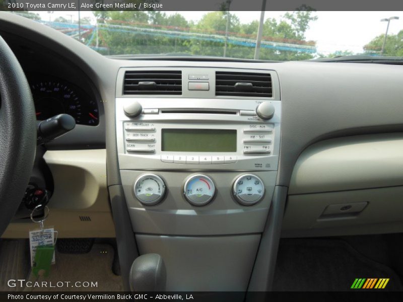 Aloe Green Metallic / Bisque 2010 Toyota Camry LE