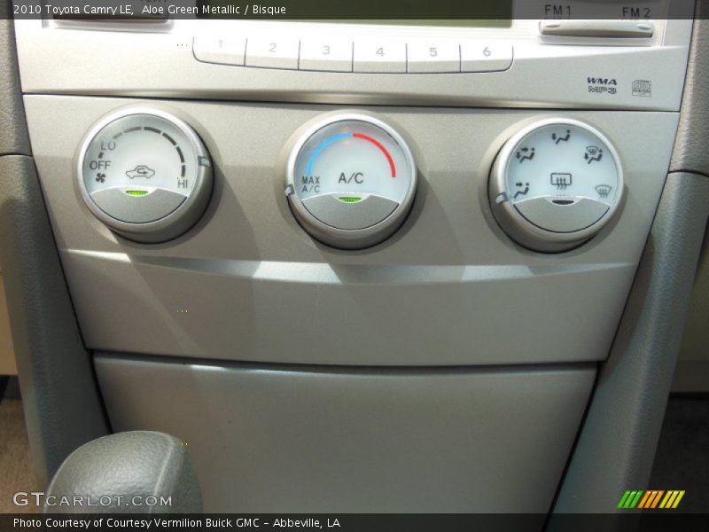 Controls of 2010 Camry LE