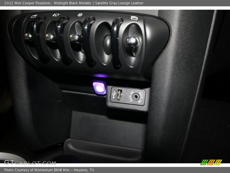 Controls of 2012 Cooper Roadster