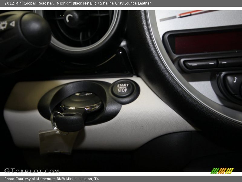 Controls of 2012 Cooper Roadster
