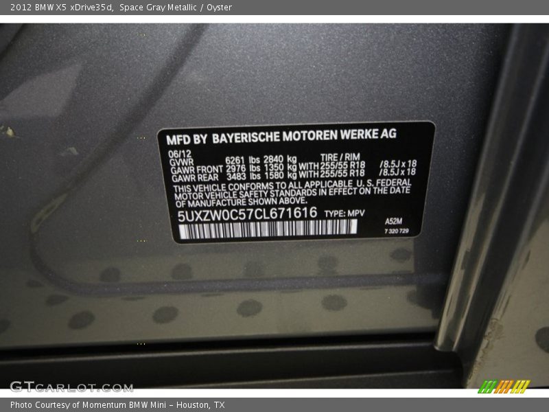 Space Gray Metallic / Oyster 2012 BMW X5 xDrive35d