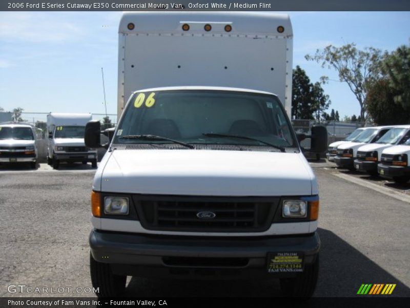 Oxford White / Medium Flint 2006 Ford E Series Cutaway E350 Commercial Moving Van