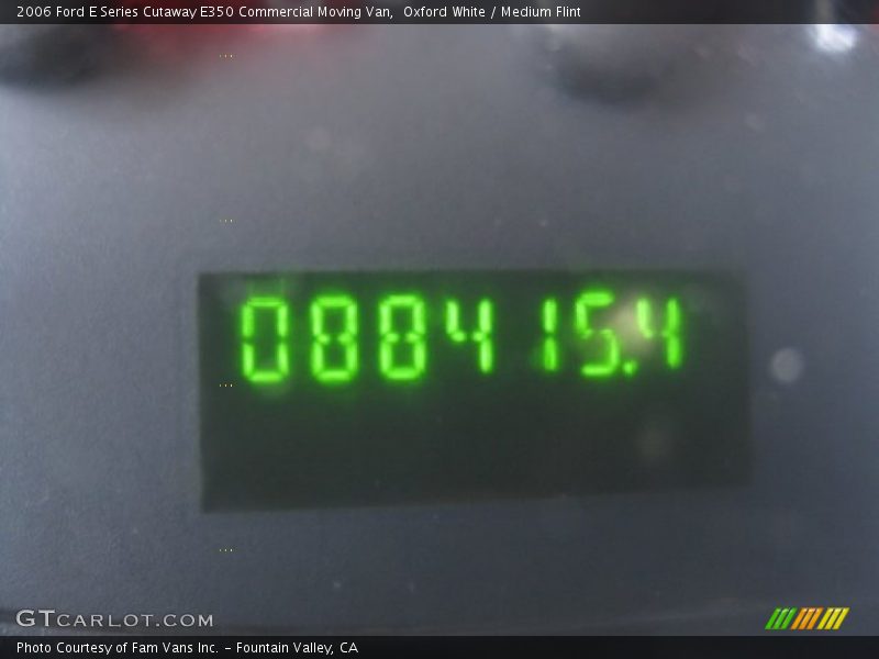 Oxford White / Medium Flint 2006 Ford E Series Cutaway E350 Commercial Moving Van