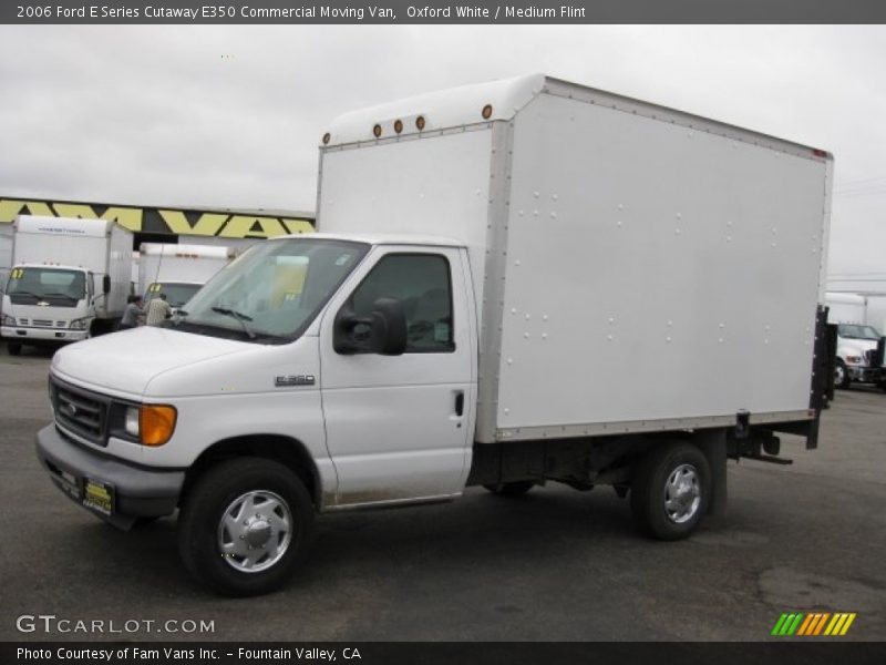 Oxford White / Medium Flint 2006 Ford E Series Cutaway E350 Commercial Moving Van