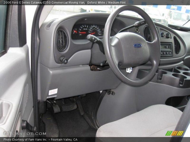 Oxford White / Medium Flint 2006 Ford E Series Cutaway E350 Commercial Moving Van