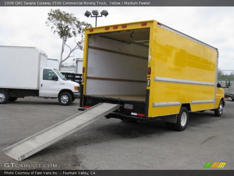 Yellow / Medium Pewter 2008 GMC Savana Cutaway 3500 Commercial Moving Truck