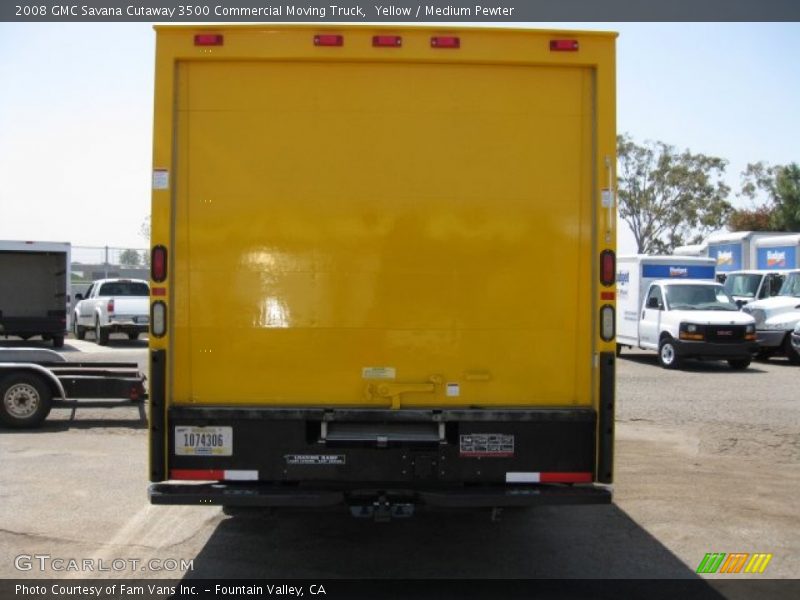 Yellow / Medium Pewter 2008 GMC Savana Cutaway 3500 Commercial Moving Truck