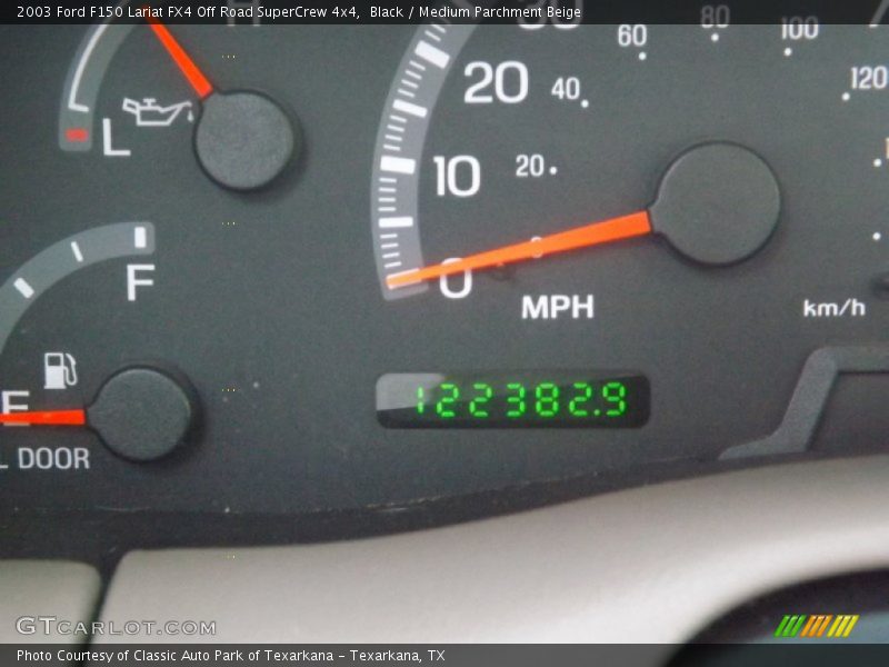 Black / Medium Parchment Beige 2003 Ford F150 Lariat FX4 Off Road SuperCrew 4x4