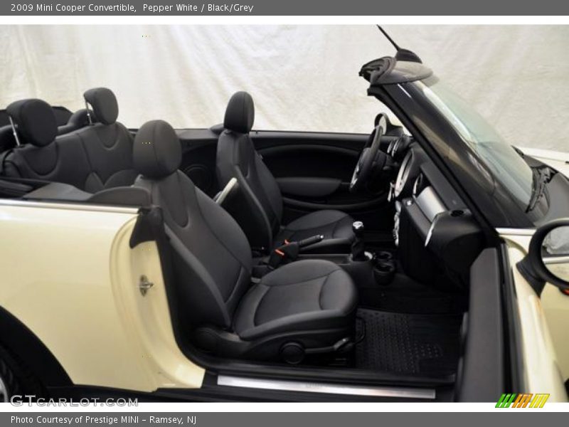 Pepper White / Black/Grey 2009 Mini Cooper Convertible