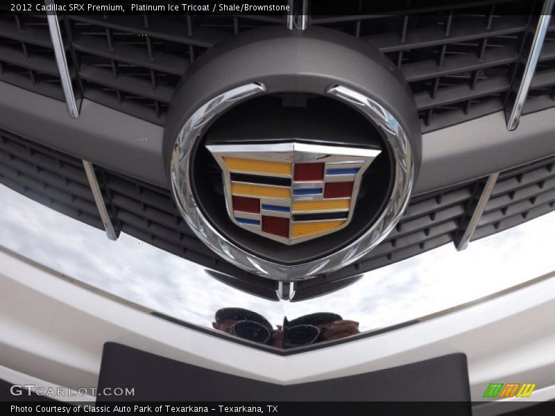 Platinum Ice Tricoat / Shale/Brownstone 2012 Cadillac SRX Premium