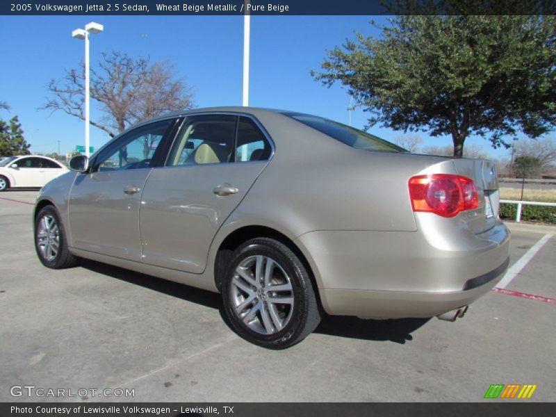 Wheat Beige Metallic / Pure Beige 2005 Volkswagen Jetta 2.5 Sedan