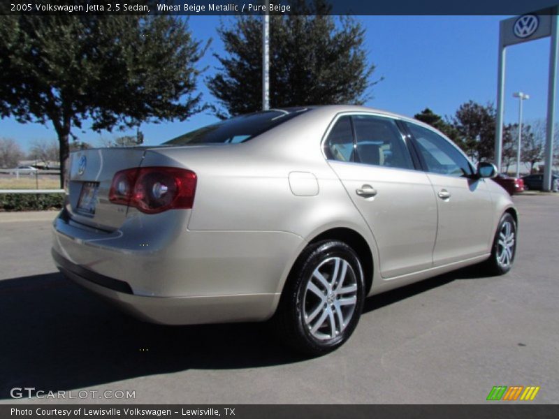 Wheat Beige Metallic / Pure Beige 2005 Volkswagen Jetta 2.5 Sedan