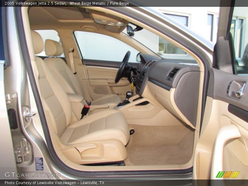 Wheat Beige Metallic / Pure Beige 2005 Volkswagen Jetta 2.5 Sedan