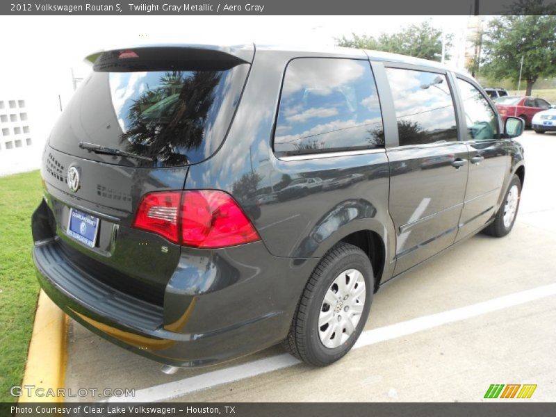 Twilight Gray Metallic / Aero Gray 2012 Volkswagen Routan S