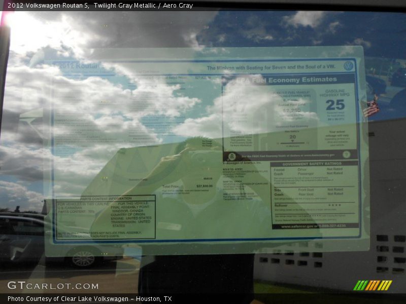Twilight Gray Metallic / Aero Gray 2012 Volkswagen Routan S