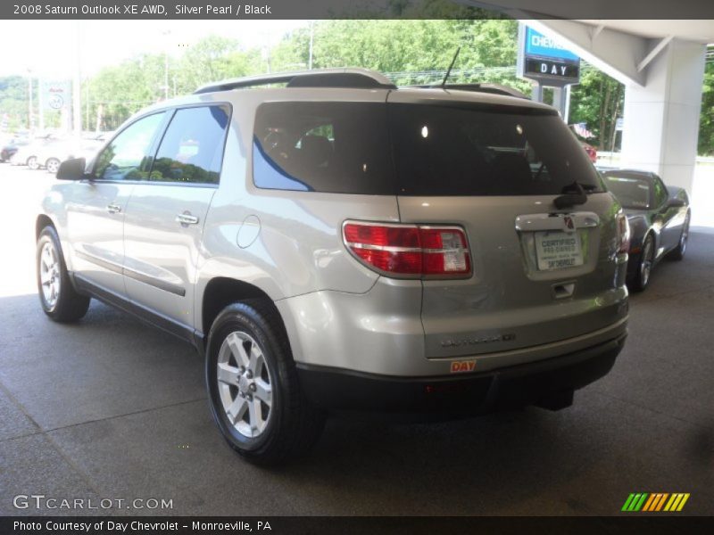 Silver Pearl / Black 2008 Saturn Outlook XE AWD