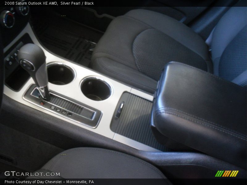 Silver Pearl / Black 2008 Saturn Outlook XE AWD